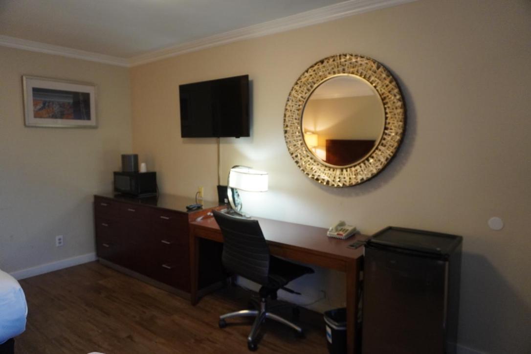 Rose Garden Inn ซานตาบาร์บารา ภายนอก รูปภาพ